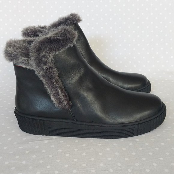 Mobils Elfia Black Smooth Leather Ankle Boots w/Faux Fur Trim Detail & Side Zip - Picture 1 of 11